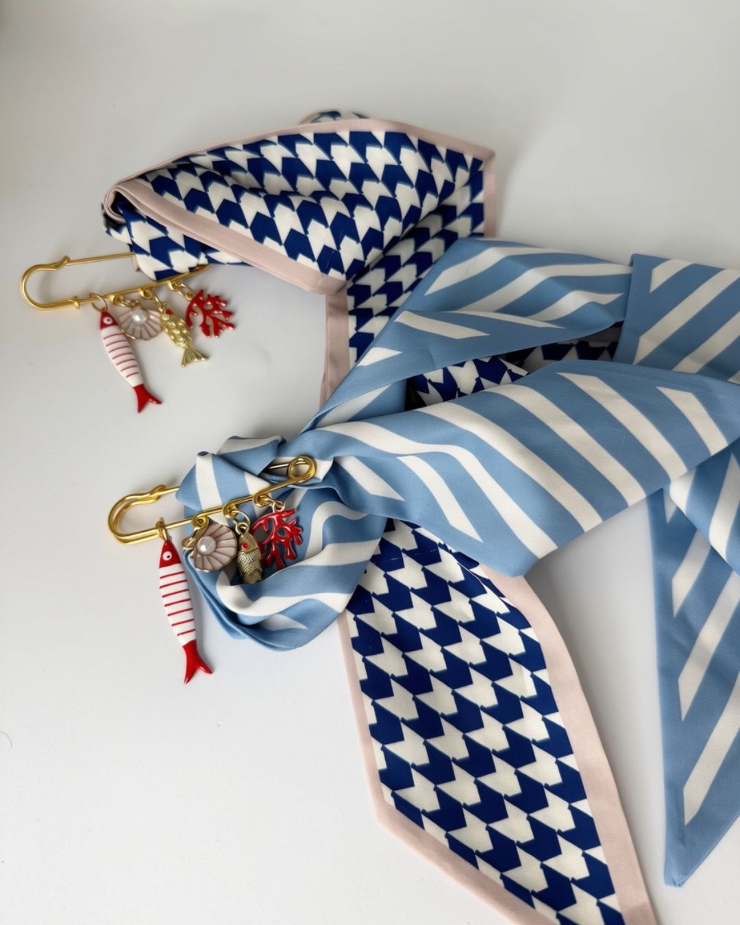 Charm Navy Peixinhos