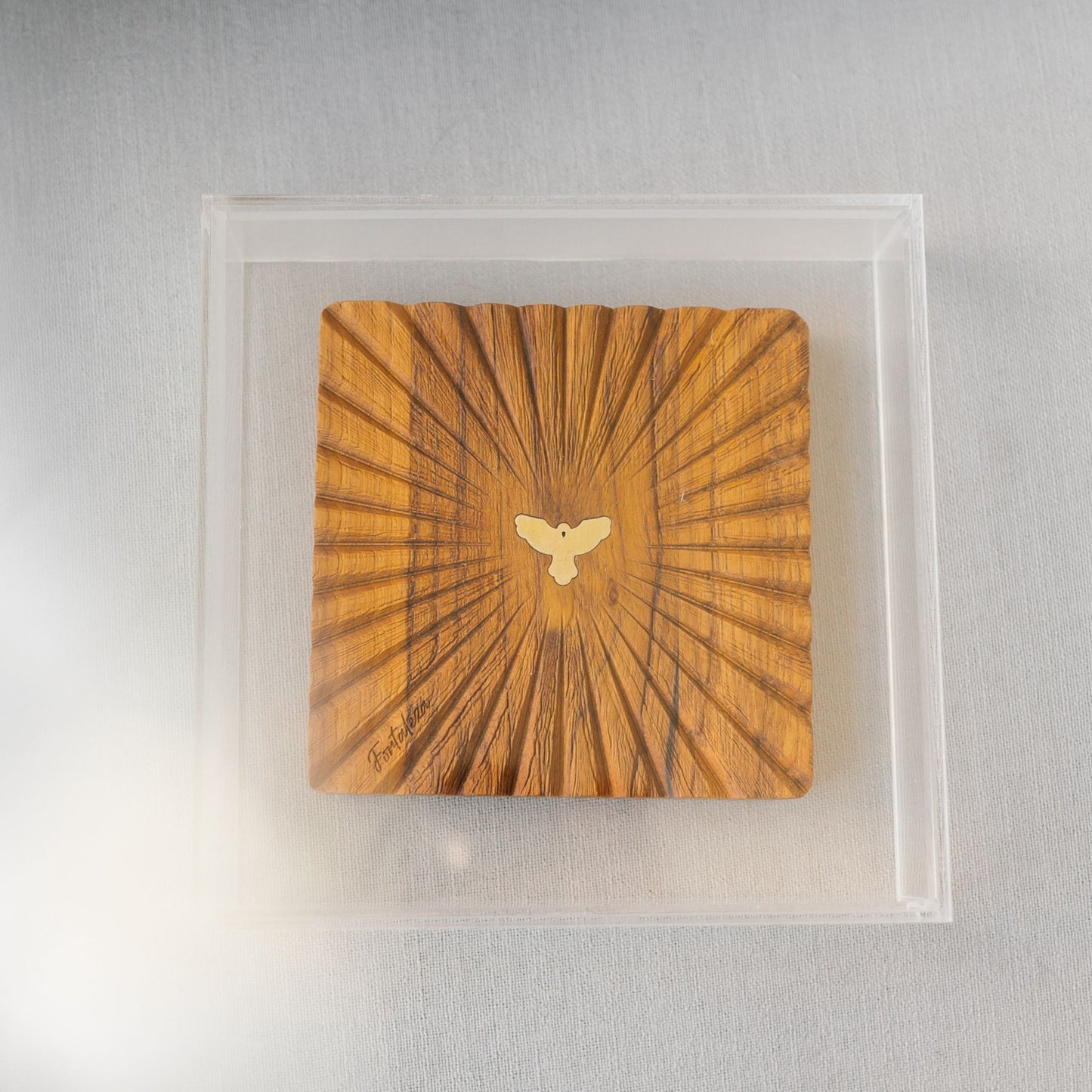 Quadro Espírito Santo em Madeira e Acrílico